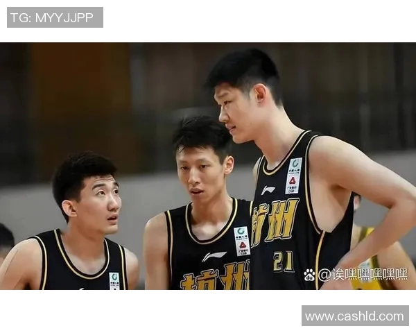 巴里-布朗爆发,广州力克新疆,豪取40分! 巴里-布朗爆发,广州力克新疆,豪取40分!