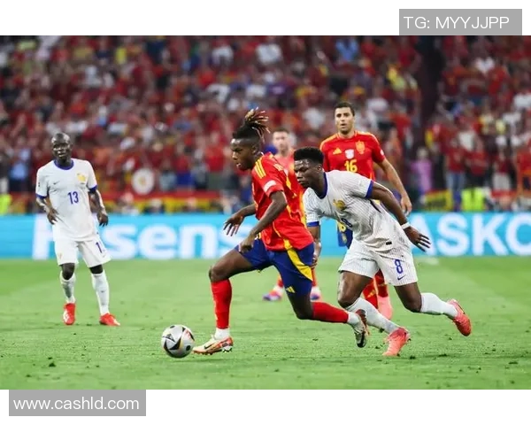 克罗地亚遭遇挫败，西班牙晋级欧洲杯四强：绿茵场上的逆转与荣耀