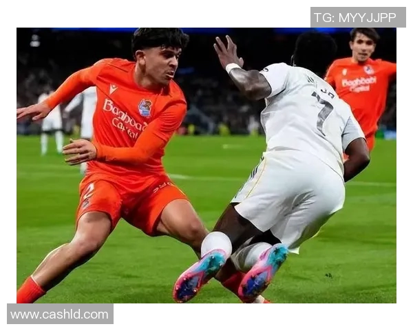 皇马惊险逆转，巴萨排名下滑，西甲联赛争夺愈加激烈