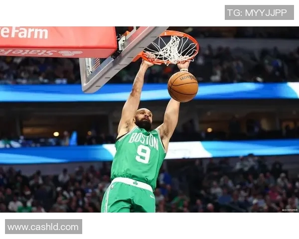 老鹰客场击败黄蜂，稳居西部前列：一场智慧与勇气的较量